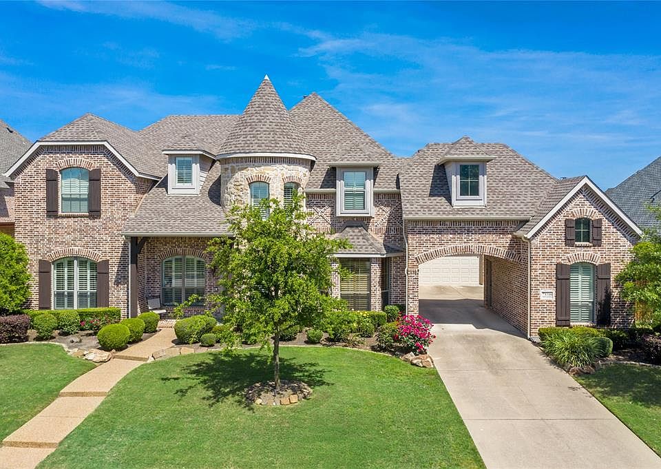 1st image of 1316 Twin Knoll Dr