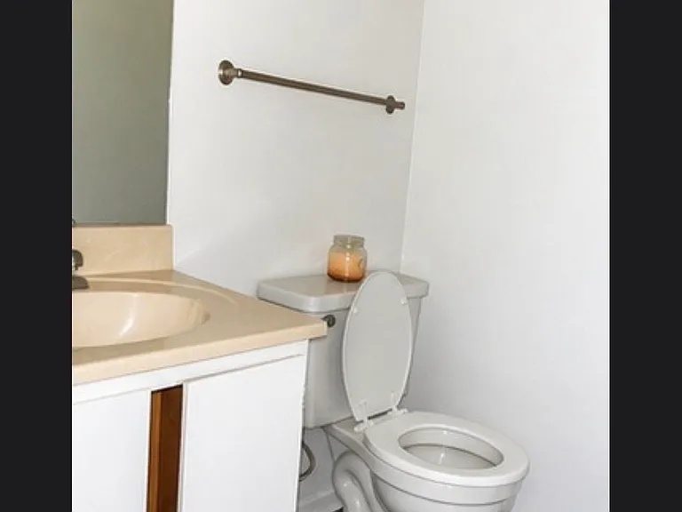 3621 Crestview Dr NW #2 — Photo 8