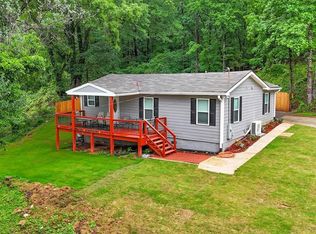 302 Jack St SE, Silver Creek, GA 30173