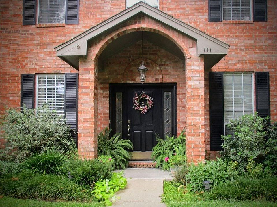 1st image of 111 Indian Hills Dr