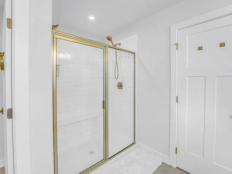 2107 Bluet Dr — Photo 37