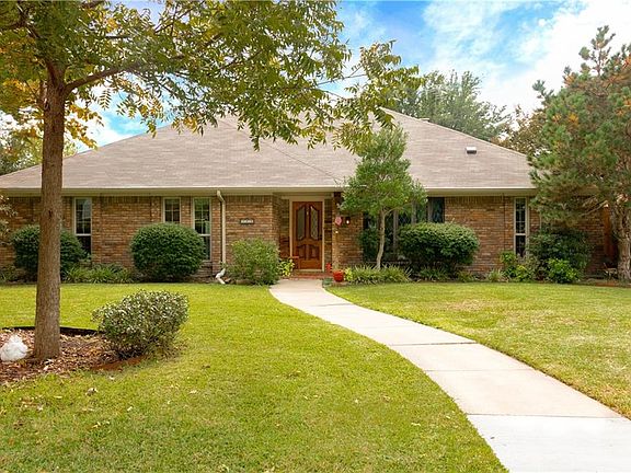 4th image of 712 Autumn Lake Dr