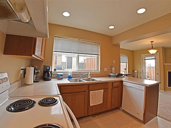3rd image of 763 Forestglen Dr #8C