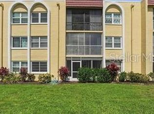 1085 Forest Lakes Dr APT 102, Naples, FL 34105