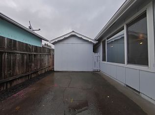 2 Bedroom Duplex ~ Close to 9th Street, Corvallis, OR 97330