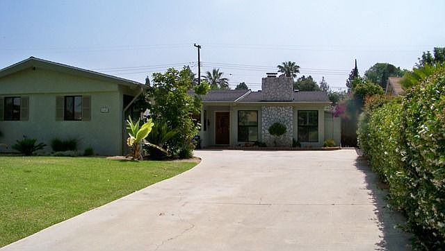 1st image of 1002 N Garsden Ave