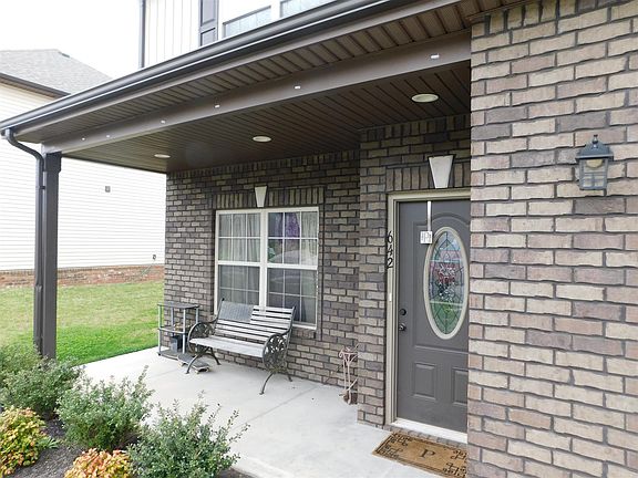 3rd image of 642 Sturdivant Dr