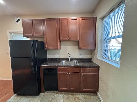4th image of 4467 Castleman Ave #2W