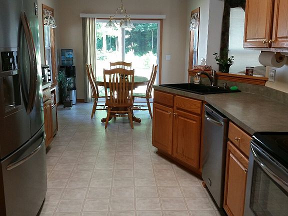 3rd image of 1226 Orchard Glen Dr