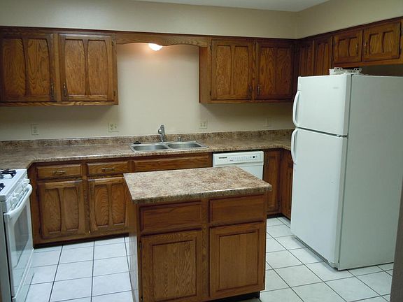 5th image of 12851 Eastridge Dr NE