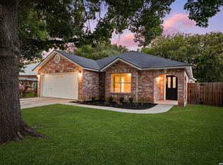 11090 Kimes Park Dr, San Antonio, TX 78249