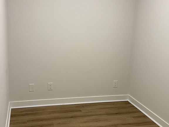 5th image of 320 Richmond St E #208