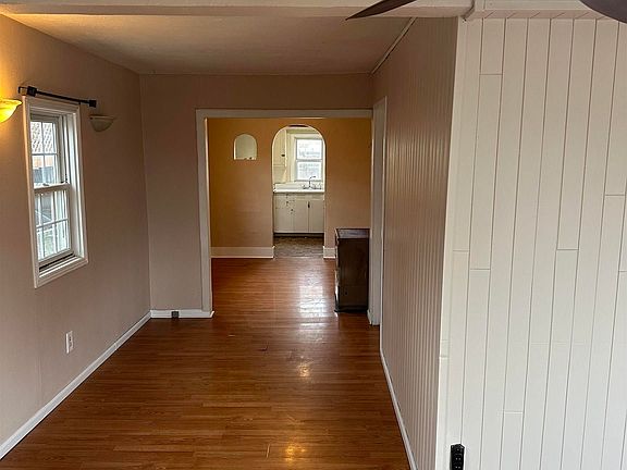 5th image of 656 N Cedar St
