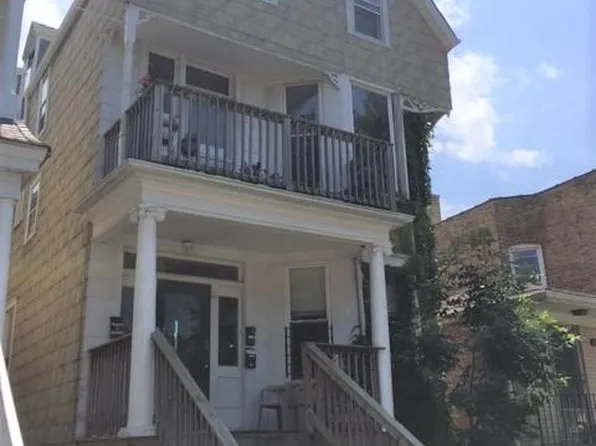 1911 W Eddy St APT 2, Chicago, IL 60657