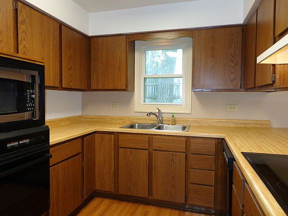 5th image of 4241 Dorchester Ave