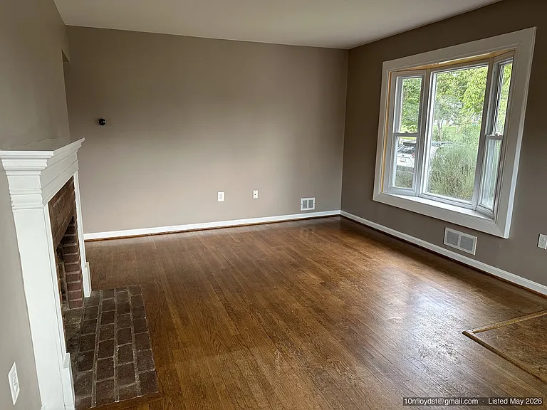10 N Floyd St — Photo 20