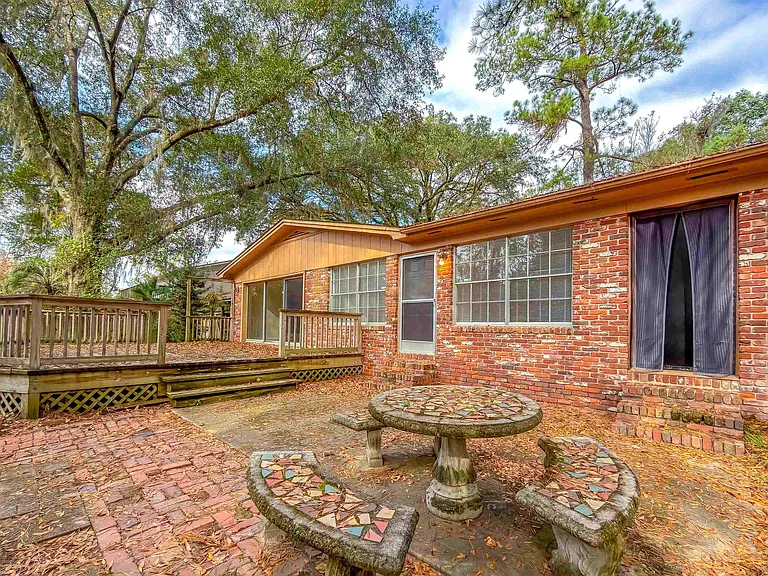307 Sweetbriar Dr — Photo 22