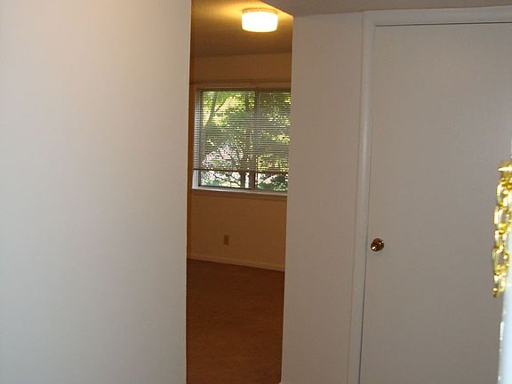 3rd image of 300 Jefferson St #300J-1