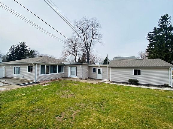 2nd image of 9738 Glenwood Ave