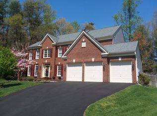 8602 Monacan Ct, Lorton, VA 22079