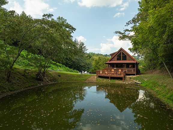 5th image of 439 Hideaway Ridge Cir