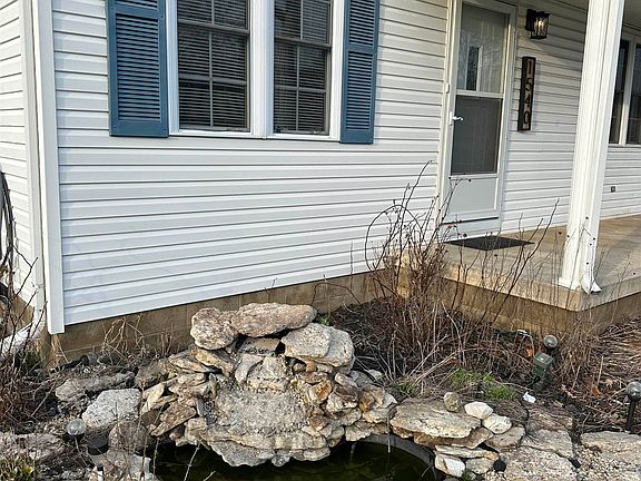 2nd image of 1540 Indian Springs Dr