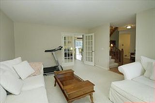 4th image of 7607 Bramblewood Dr