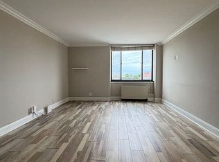 700 E 8th St UNIT 10N, Kansas City, MO 64106