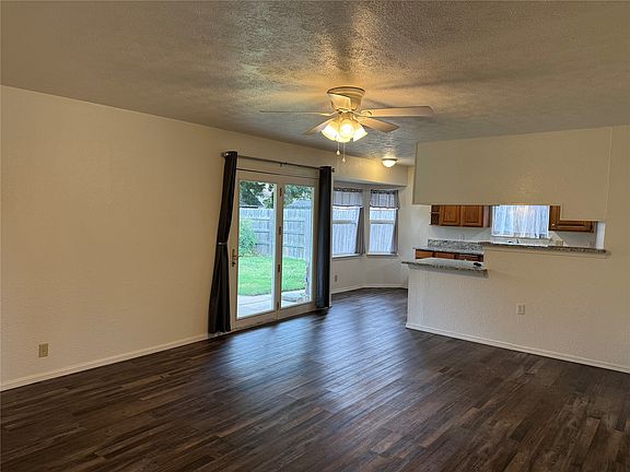5th image of 10030 E 28th St