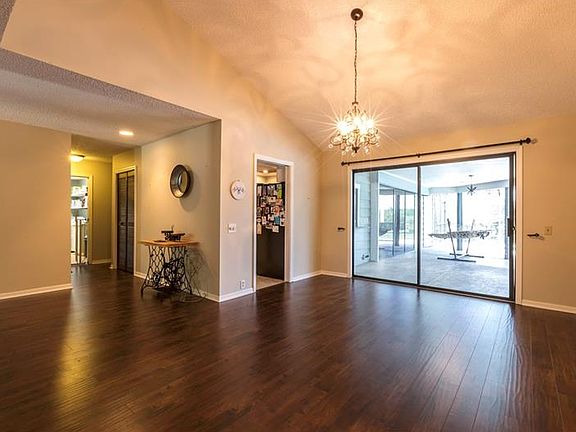 4th image of 1128 Hallamwood Ct