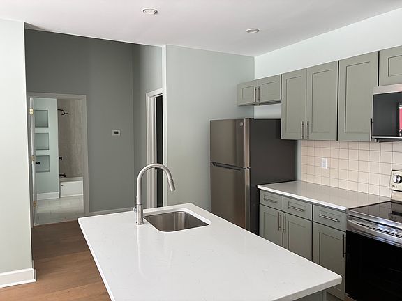 2nd image of 408 S East St #A