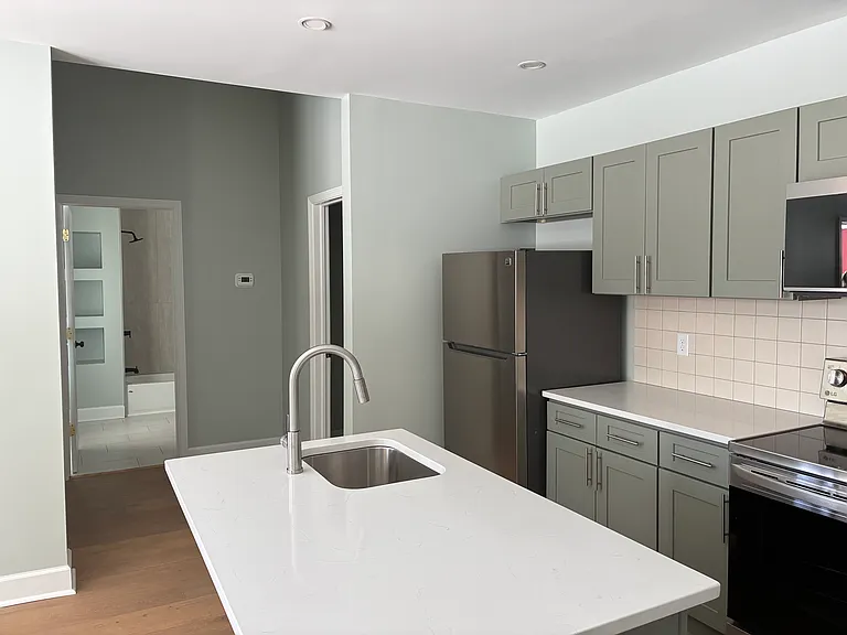 408 S East St #A — Photo 2