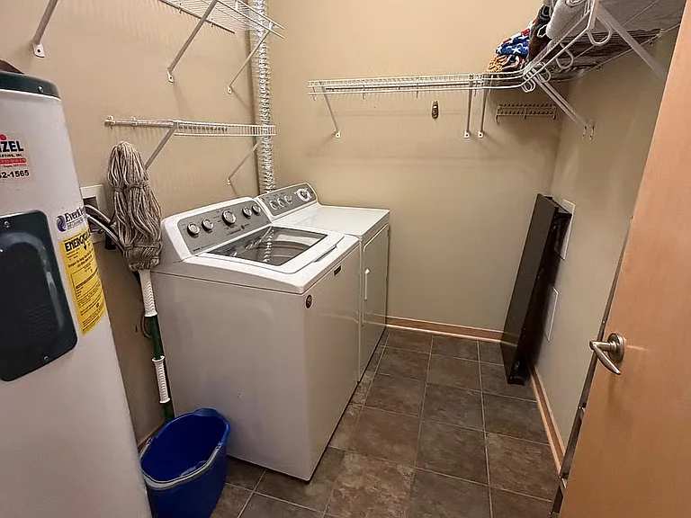 240 Spring St #415 — Photo 12