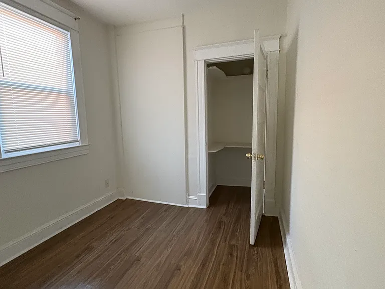 2817 W Cold Spring Ln — Photo 10
