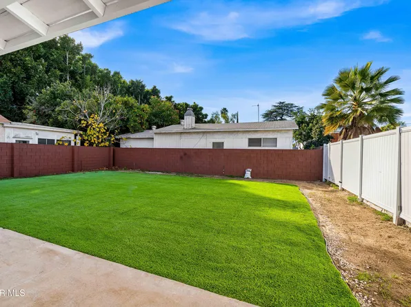 5651 Radford Ave, Valley Village, CA 91607