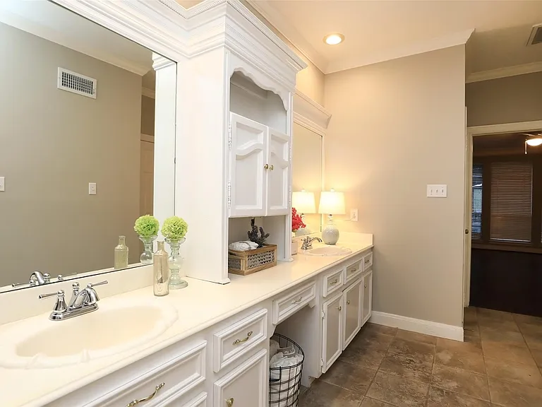 7906 Tizerton Ct — Photo 30