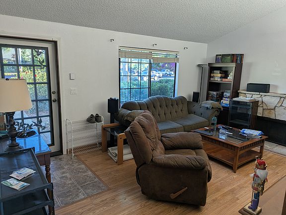 5th image of 3438 Gregory Dr