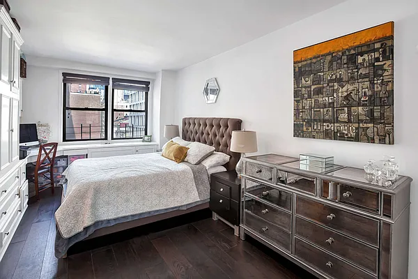 Sold by Compass | media 5
