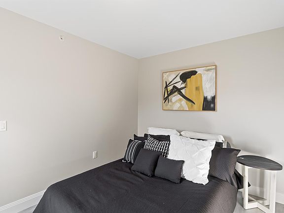 2nd image of 1600 54th St #302