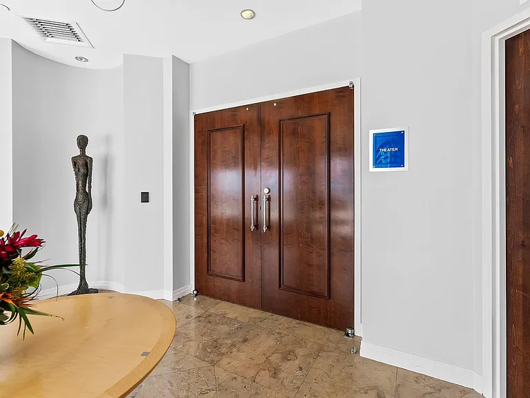 350 SE 2nd St #2960 — Photo 41