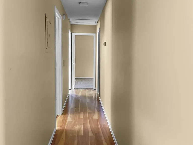 276 Daffin Pl — Photo 11