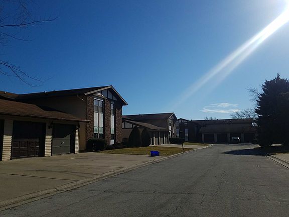 5th image of 19215 Elm Dr
