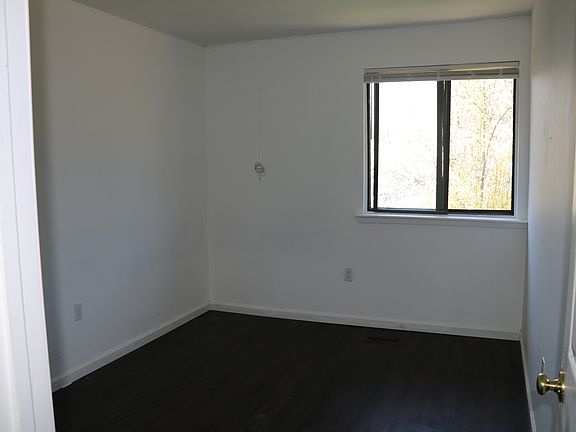 5th image of 123 Marin Dr
