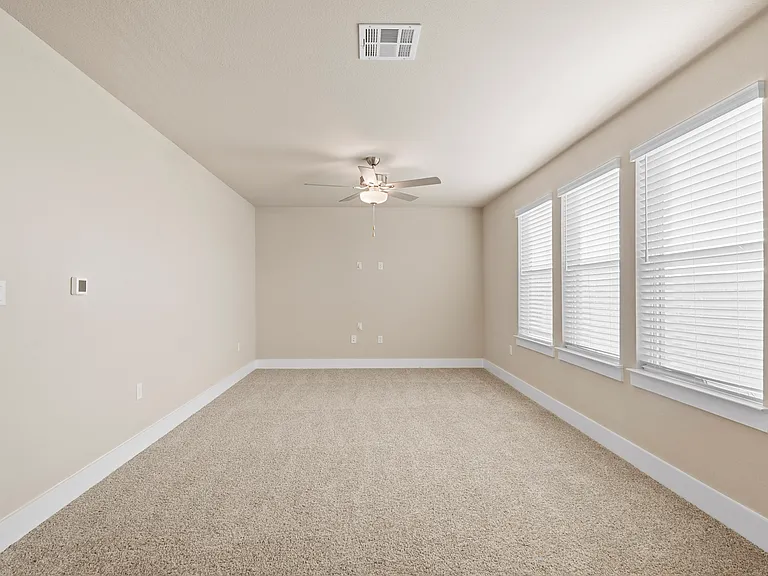 15701 Oglethorpe Dr #100 — Photo 27