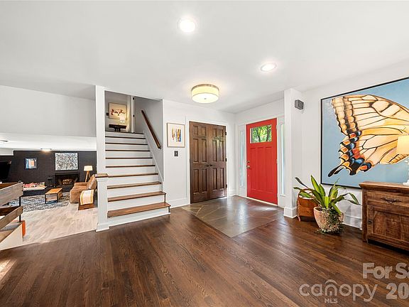 4th image of 1206 Hollow Tree Ct