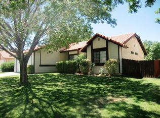 43211 27th St W, Lancaster, CA 93536