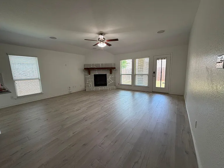 10020 Levelland Pl — Photo 2