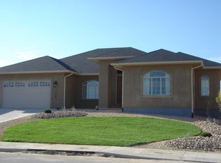 5210 Lynn Meadows Dr, Pueblo, CO 81005