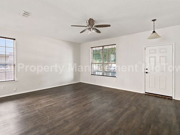 4th image of 12620 Summerwood Dr