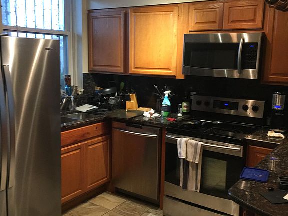 4th image of 2053 N Dayton St APT 3R